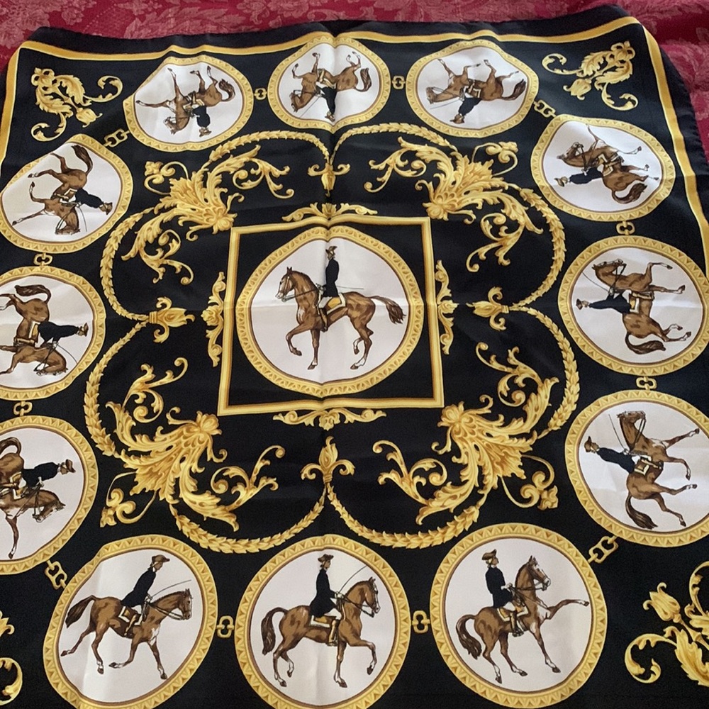 Vintage amazing design signed Erre silk equestrian square scarf rolled edges 29” - Picture 2 of 8
